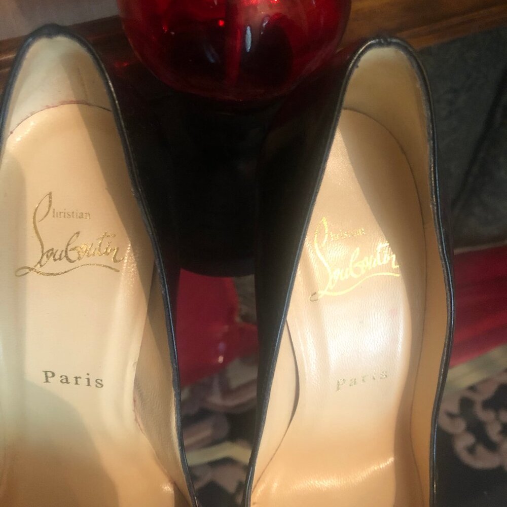 EUC Christian Louboutin Pumps Heels - Picture 5 of 7